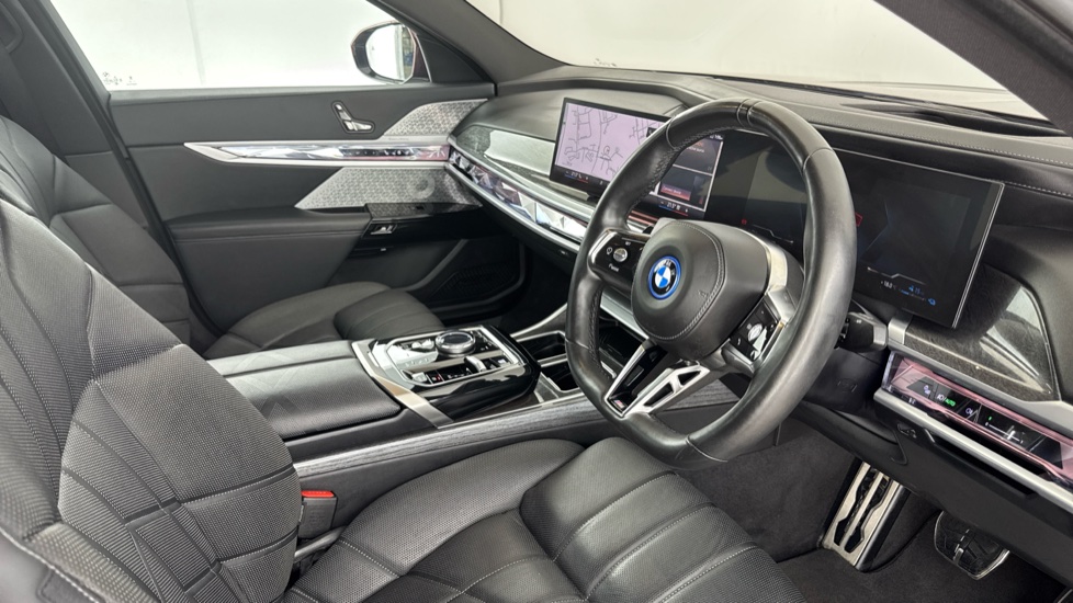 BMW 7 Series 750e xDrive M Sport 4dr Auto [Executive Pack] Saloon - Image 6