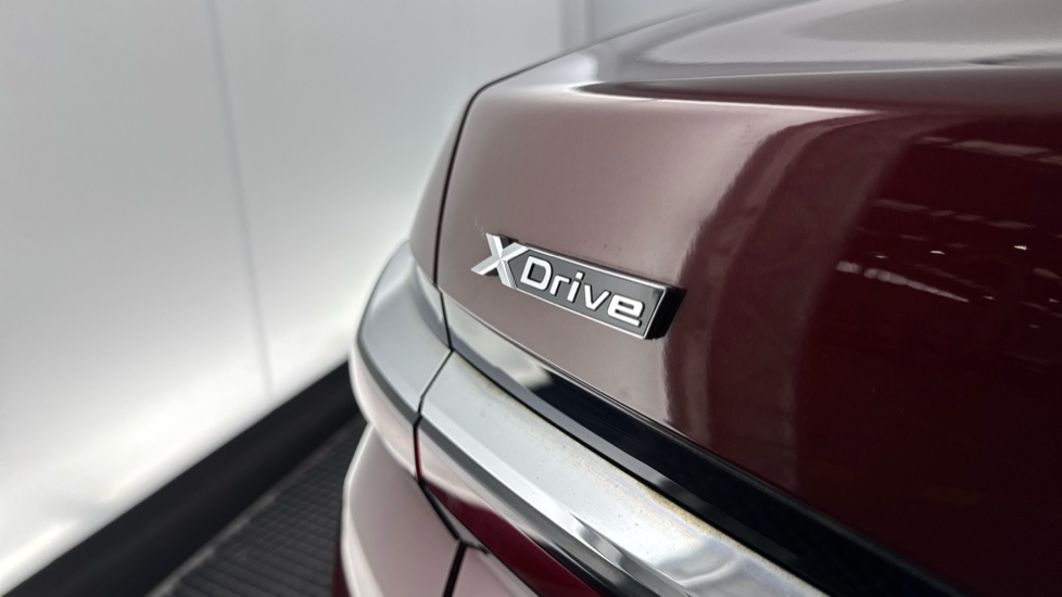 BMW 7 Series 750e xDrive M Sport 4dr Auto [Executive Pack] Saloon - Image 26