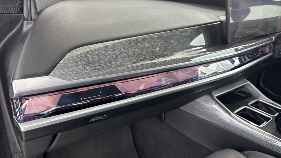 BMW 7 Series 750e xDrive M Sport 4dr Auto [Executive Pack] Saloon - Image 36