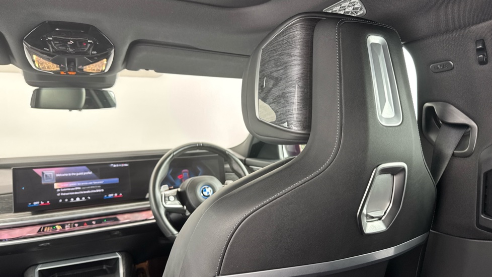 BMW 7 Series 750e xDrive M Sport 4dr Auto [Executive Pack] Saloon - Image 47