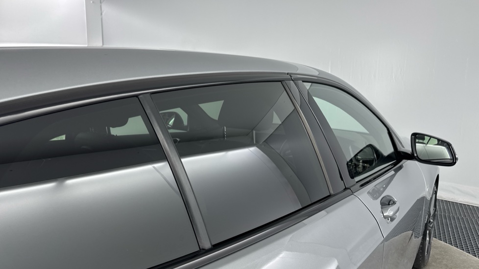 BMW 1 Series 118i [136] M Sport 5dr [Live Cockpit Pro/Pro pk] Petrol Hatchback - Image 27