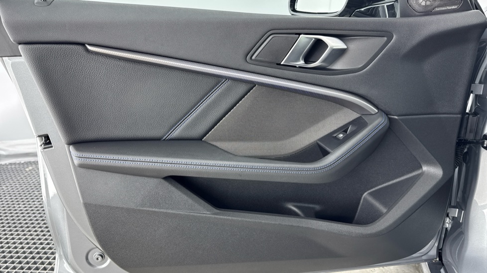 BMW 1 Series 118i [136] M Sport 5dr [Live Cockpit Pro/Pro pk] Petrol Hatchback - Image 33