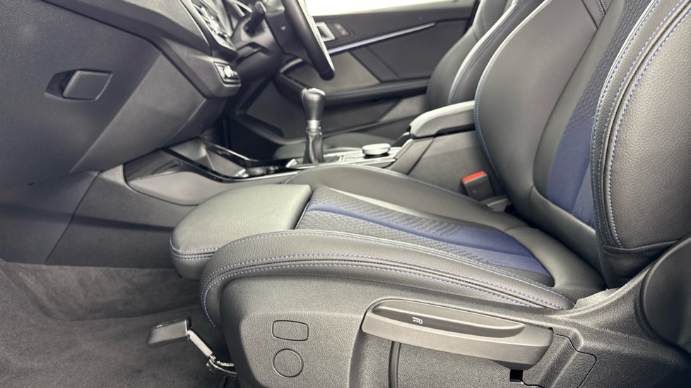 BMW 1 Series 118i [136] M Sport 5dr [Live Cockpit Pro/Pro pk] Petrol Hatchback - Image 35