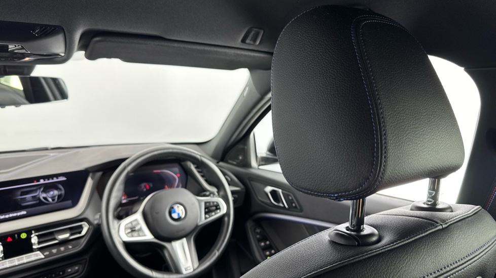 BMW 1 Series 118i [136] M Sport 5dr [Live Cockpit Pro/Pro pk] Petrol Hatchback - Image 39