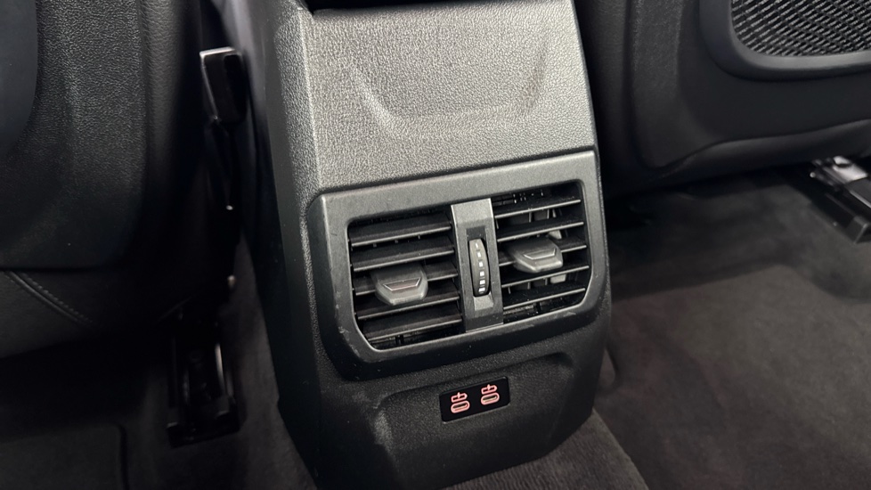 BMW 1 Series 118i [136] M Sport 5dr [Live Cockpit Pro/Pro pk] Petrol Hatchback - Image 41