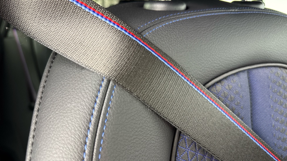 BMW 1 Series 118i [136] M Sport 5dr [Live Cockpit Pro/Pro pk] Petrol Hatchback - Image 44