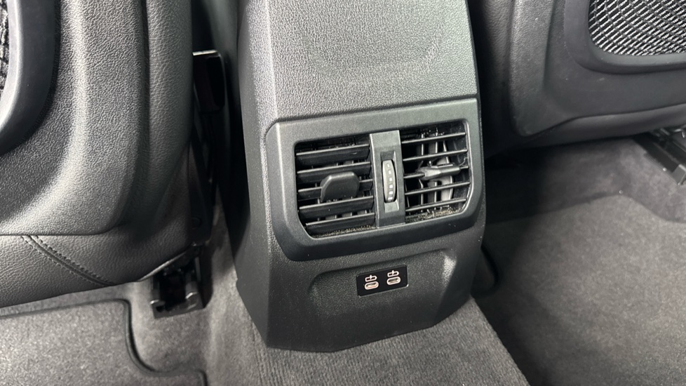 BMW 2 Series 218i [136] M Sport 4dr Petrol Saloon - Image 40