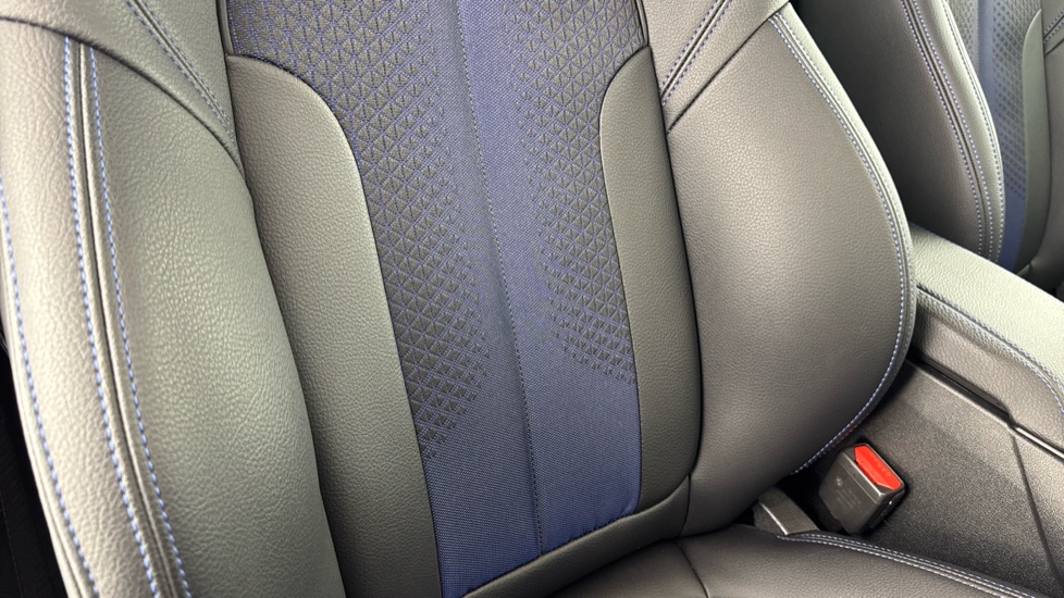 BMW 2 Series 218i [136] M Sport 4dr Petrol Saloon - Image 43