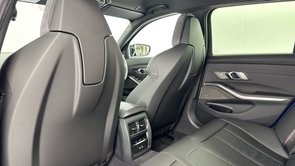 BMW M3 xDrive Competition M 5dr Step Auto Petrol Estate - Image 37