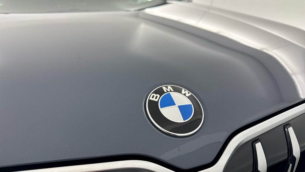 BMW X1 sDrive 18d M Sport Premier Pro 5dr Step Auto Diesel Estate - Image 35