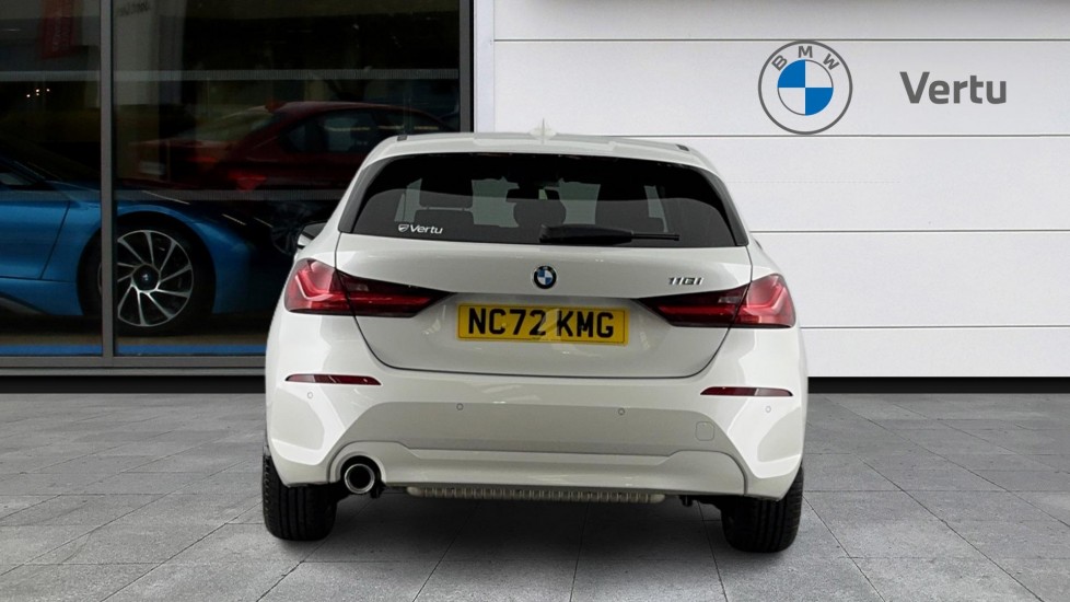 BMW 1 Series 118i [136] SE 5dr Step Auto [Live Cockpit Pro] Petrol Hatchback - Image 15