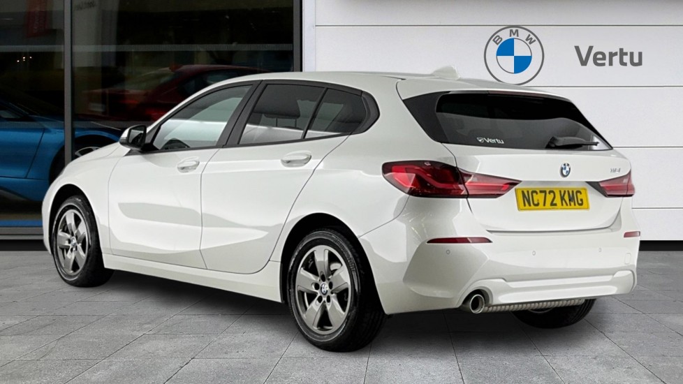 BMW 1 Series 118i [136] SE 5dr Step Auto [Live Cockpit Pro] Petrol Hatchback - Image 2