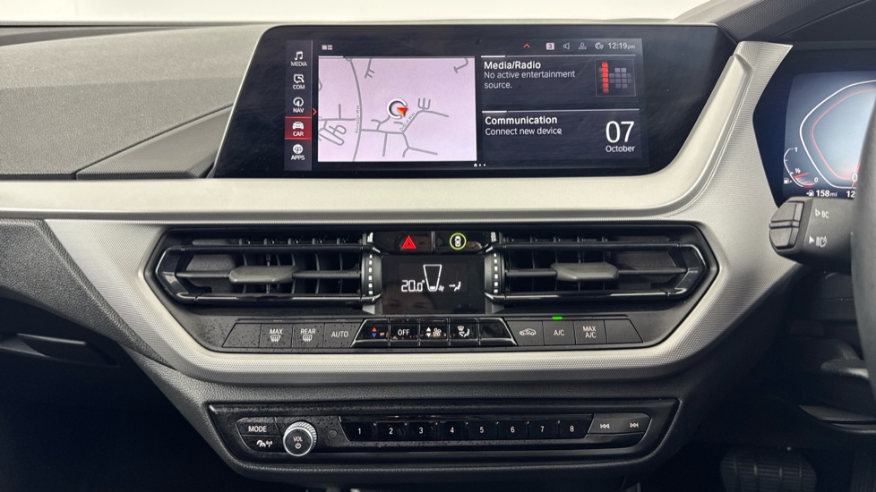 BMW 1 Series 118i [136] SE 5dr Step Auto [Live Cockpit Pro] Petrol Hatchback - Image 8