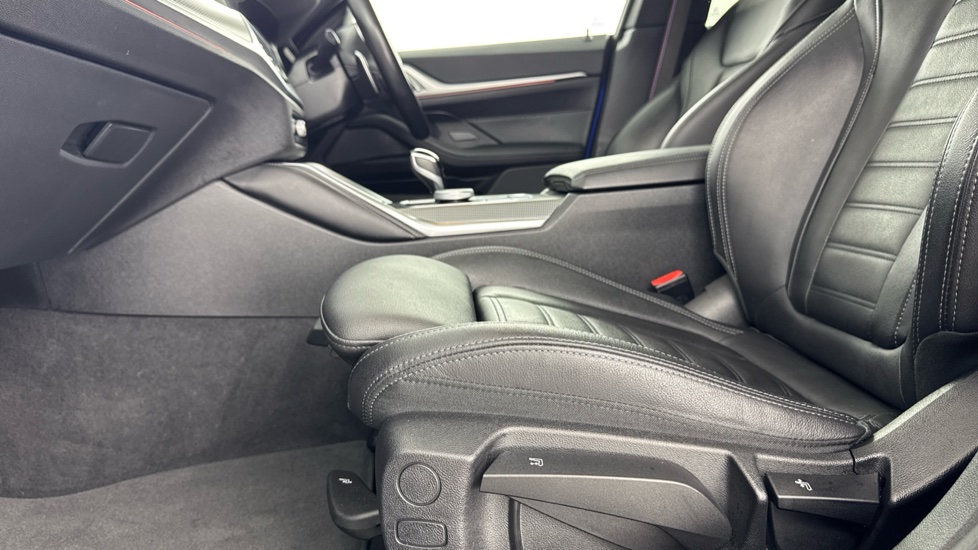 BMW 4 Series 420d xDrive MHT M Sport 5dr Step Auto Diesel Hatchback - Image 35