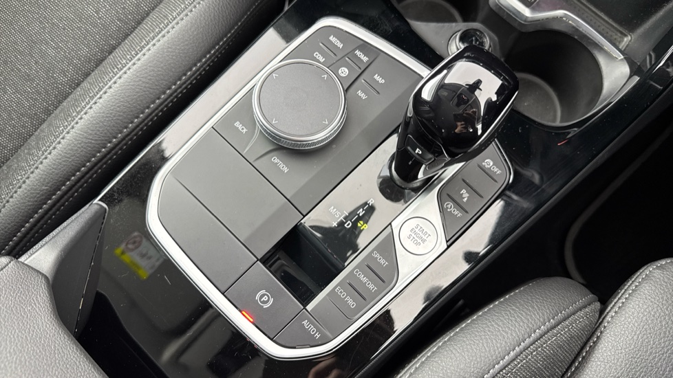 BMW 2 Series 218i [136] Sport 4dr DCT [Live Cockpit Prof] Petrol Saloon - Image 19
