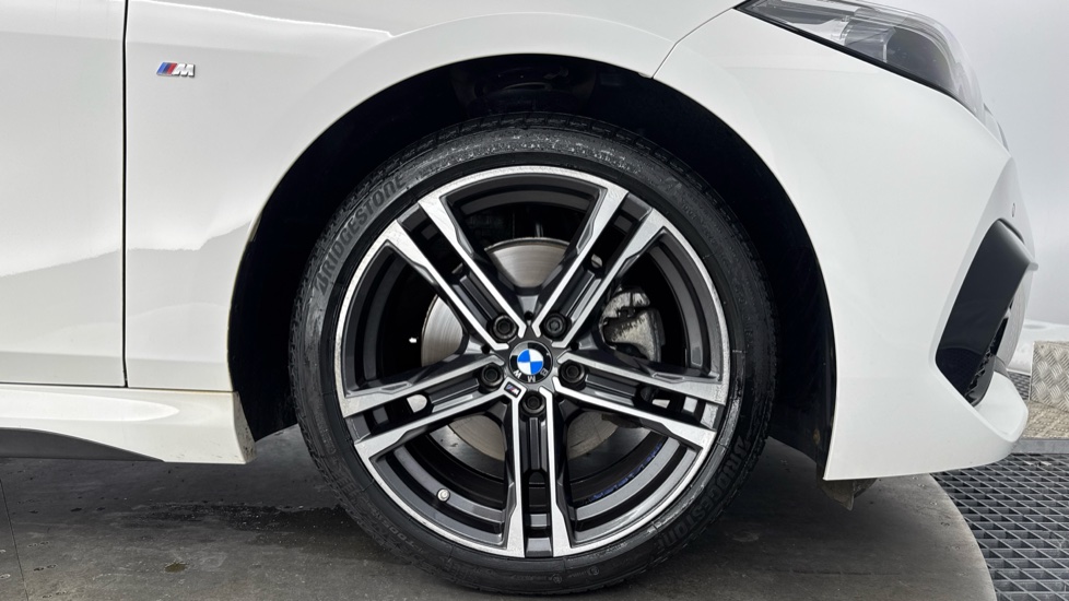 BMW 2 Series 218i [136] M Sport 4dr DCT Petrol Saloon - Image 14