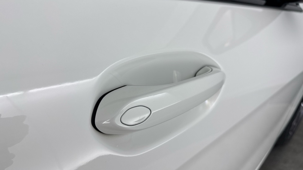 BMW 2 Series 218i [136] M Sport 4dr DCT Petrol Saloon - Image 27