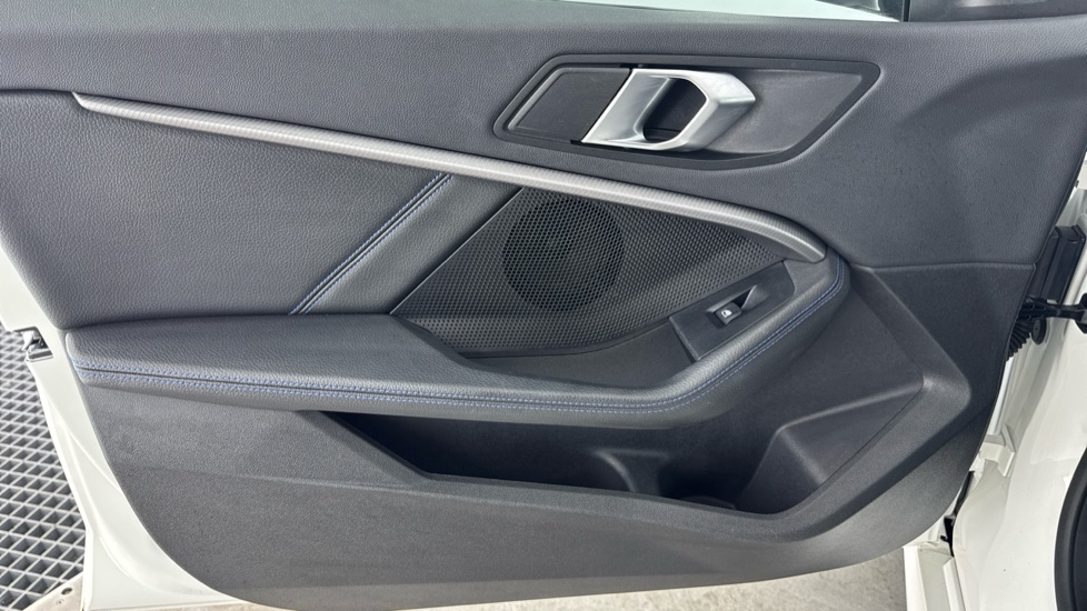 BMW 2 Series 218i [136] M Sport 4dr DCT Petrol Saloon - Image 31