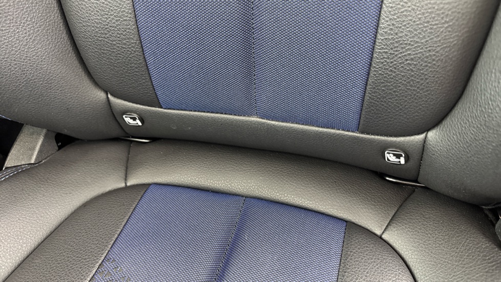 BMW 2 Series 218i [136] M Sport 4dr DCT Petrol Saloon - Image 34