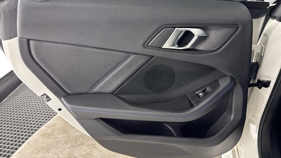 BMW 2 Series 218i [136] M Sport 4dr DCT Petrol Saloon - Image 36