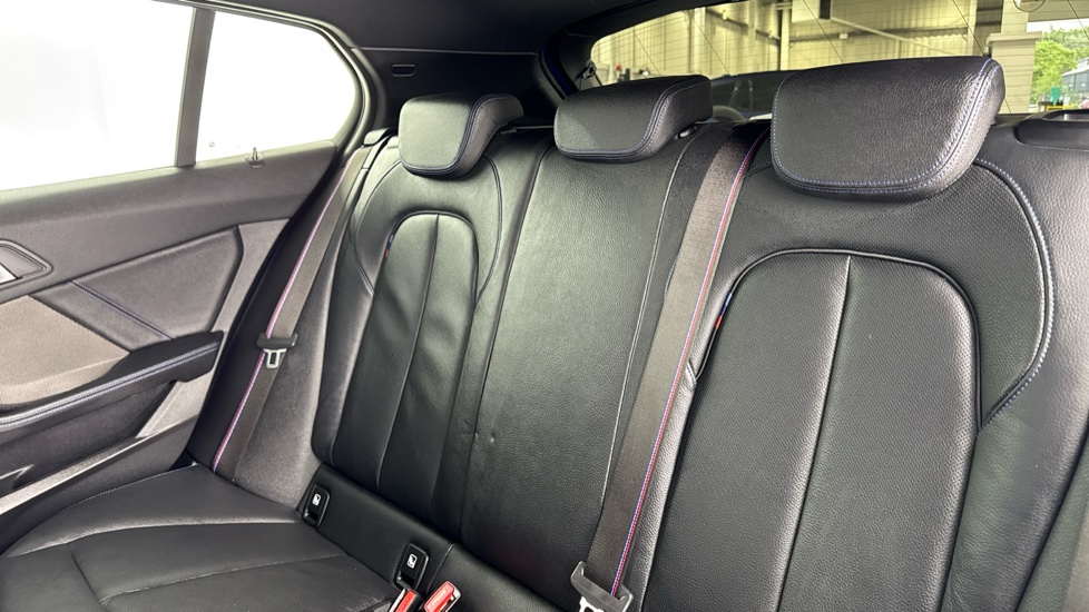 BMW 1 Series 118i [136] M Sport 5dr [Live Cockpit Professional] Petrol Hatchback - Image 12