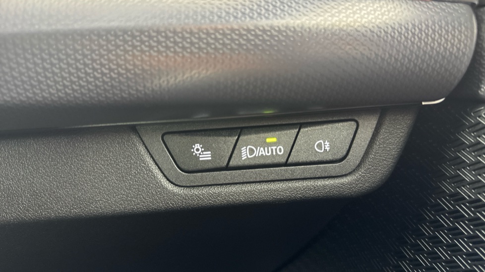 BMW iX2 150kW eDrive20 M Sport 65kWh 5dr Auto Electric Hatchback - Image 20