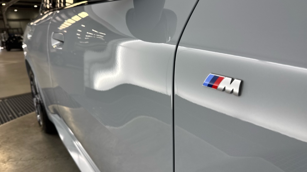 BMW iX2 150kW eDrive20 M Sport 65kWh 5dr Auto Electric Hatchback - Image 32