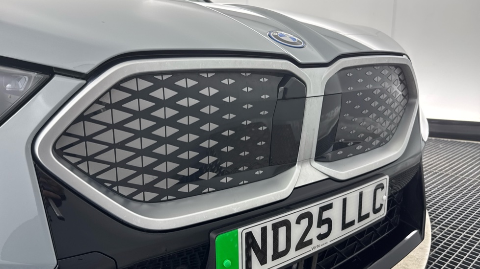 BMW iX2 150kW eDrive20 M Sport 65kWh 5dr Auto Electric Hatchback - Image 33