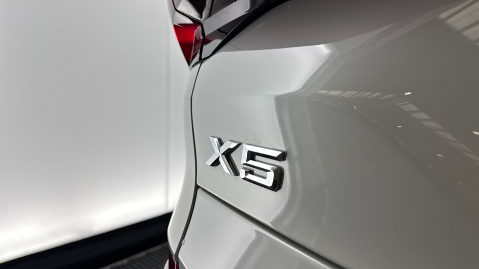 BMW X5 xDrive50e M Sport 5dr Auto [Tech/Pro Pack] Estate - Image 26