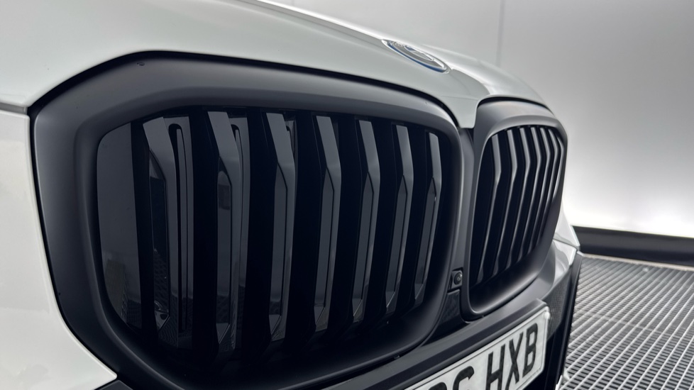 BMW X5 xDrive50e M Sport 5dr Auto [Tech/Pro Pack] Estate - Image 36