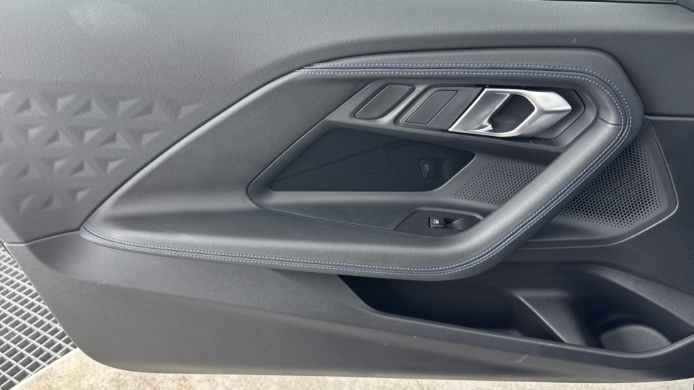 BMW 2 Series 220i M Sport 2dr Step Auto Petrol Coupe - Image 32