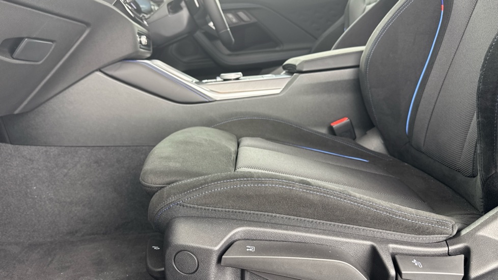 BMW 2 Series 220i M Sport 2dr Step Auto Petrol Coupe - Image 33