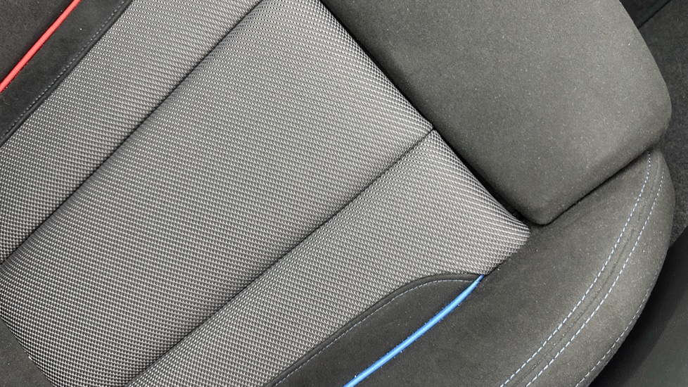 BMW 2 Series 220i M Sport 2dr Step Auto Petrol Coupe - Image 46