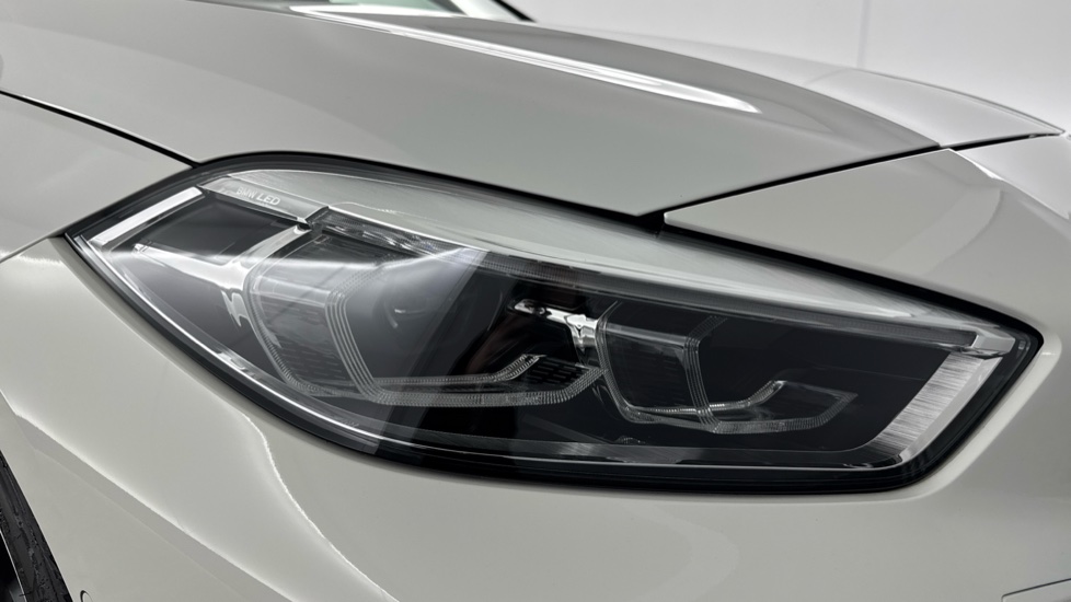 BMW 1 Series 118i [136] M Sport 5dr Petrol Hatchback - Image 23