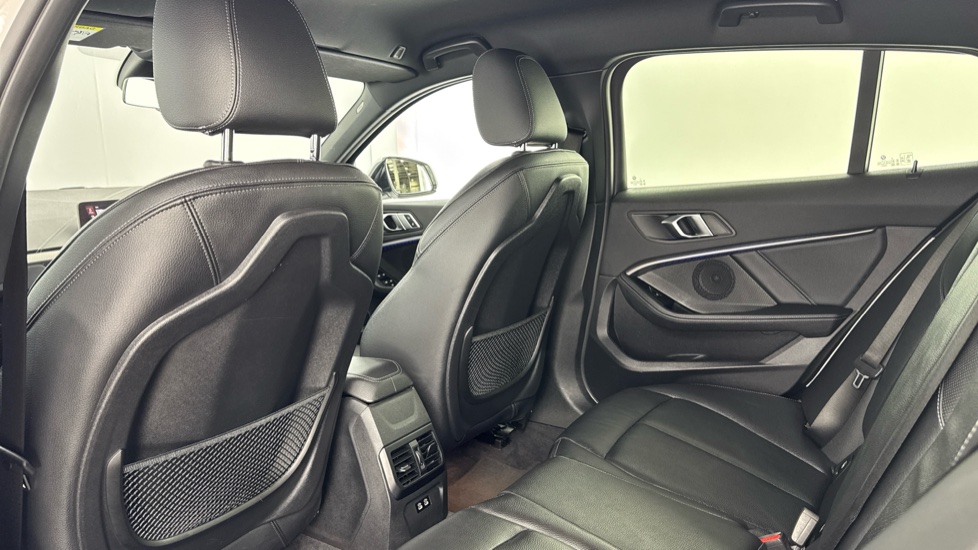 BMW 1 Series 118i [136] M Sport 5dr Petrol Hatchback - Image 34