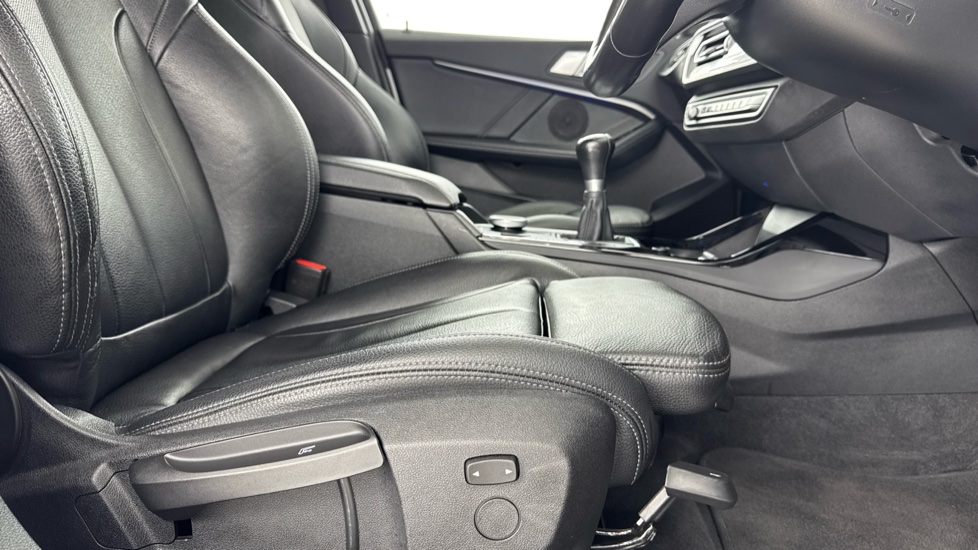 BMW 1 Series 118i [136] M Sport 5dr Petrol Hatchback - Image 40