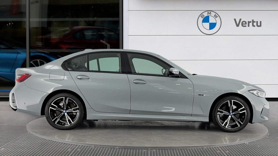 BMW 3 Series 330e M Sport 4dr Step Auto Saloon - Image 3