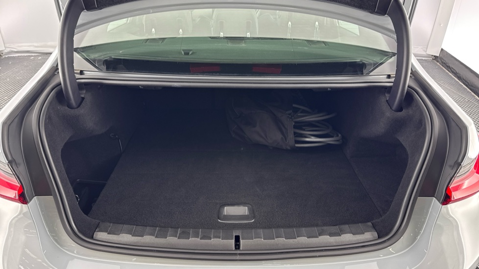 BMW 3 Series 330e M Sport 4dr Step Auto Saloon - Image 13