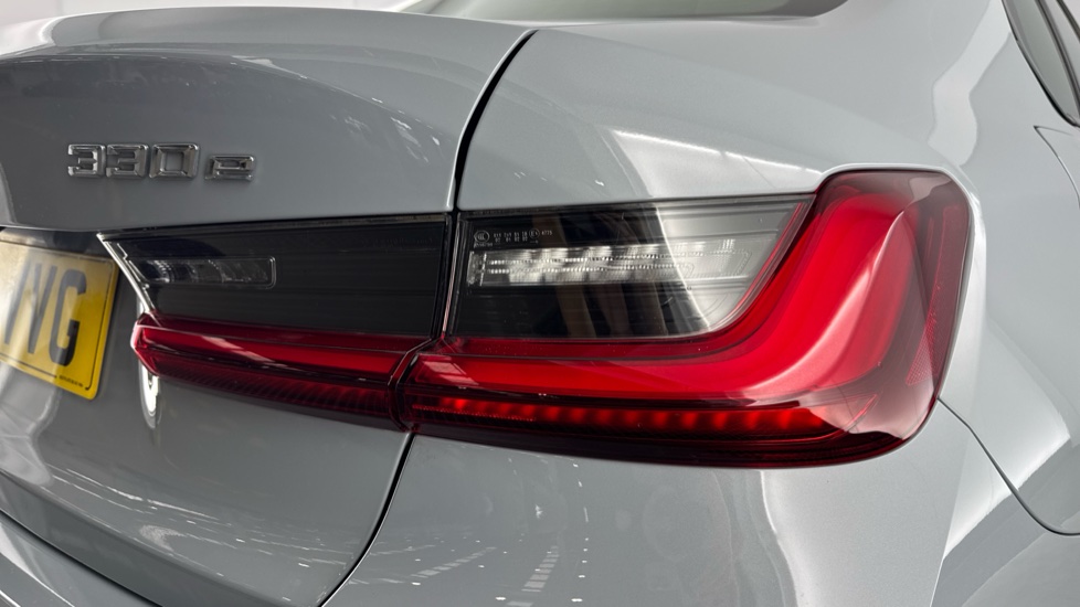 BMW 3 Series 330e M Sport 4dr Step Auto Saloon - Image 22