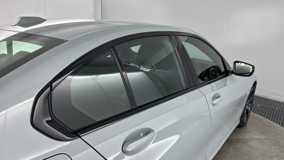 BMW 3 Series 330e M Sport 4dr Step Auto Saloon - Image 27