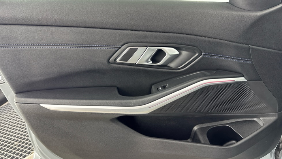 BMW 3 Series 330e M Sport 4dr Step Auto Saloon - Image 34
