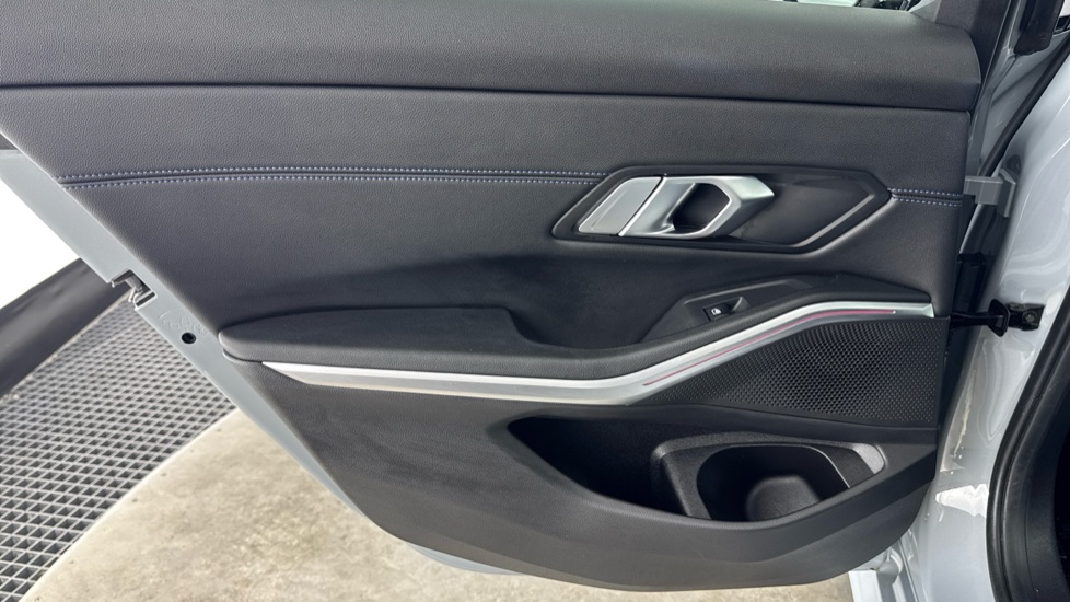BMW 3 Series 330e M Sport 4dr Step Auto Saloon - Image 36