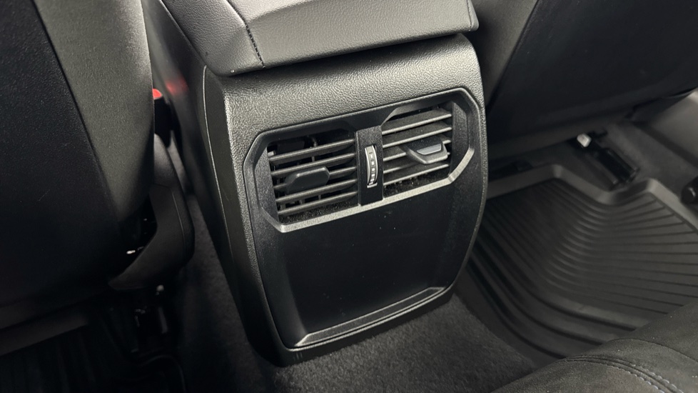BMW 2 Series 220i M Sport 2dr Step Auto [Pro Pack] Petrol Coupe - Image 39