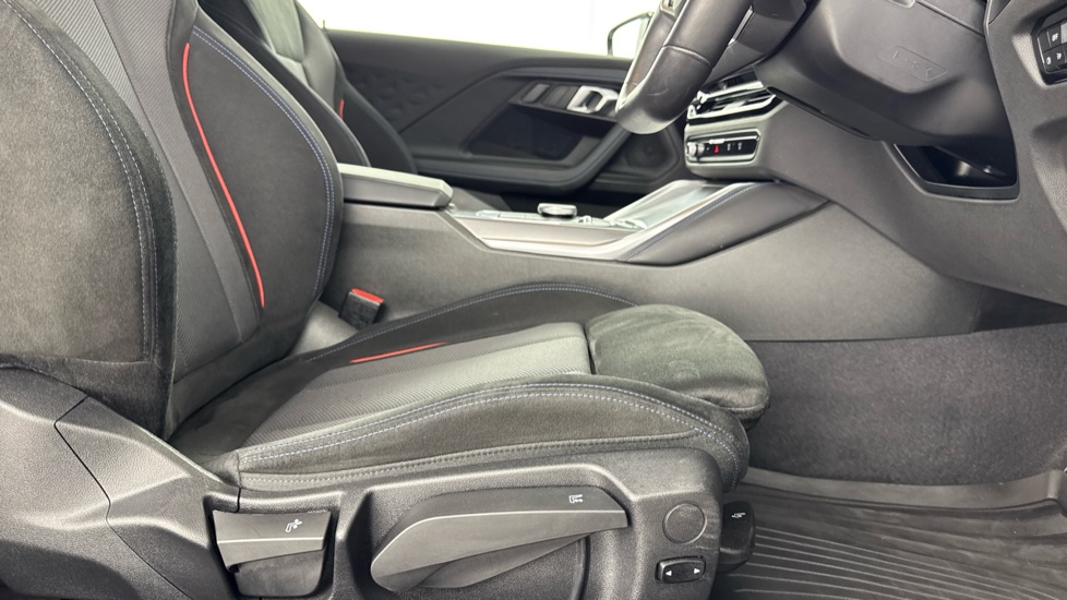 BMW 2 Series 220i M Sport 2dr Step Auto [Pro Pack] Petrol Coupe - Image 41