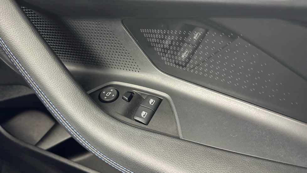 BMW 2 Series 220i M Sport 2dr Step Auto [Pro Pack] Petrol Coupe - Image 49