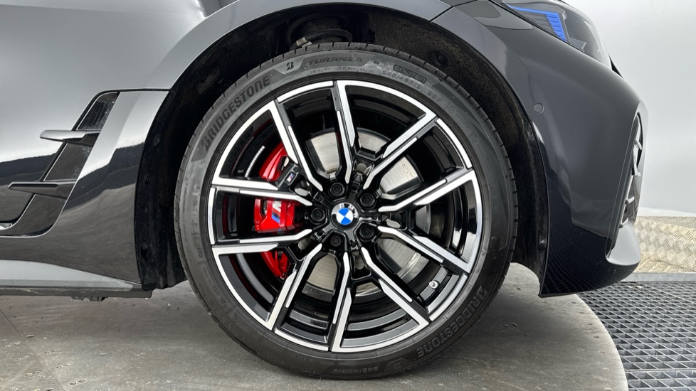 BMW i4 250kW eDrive40 M Sport 83.9kWh 5dr Auto Electric Hatchback - Image 14