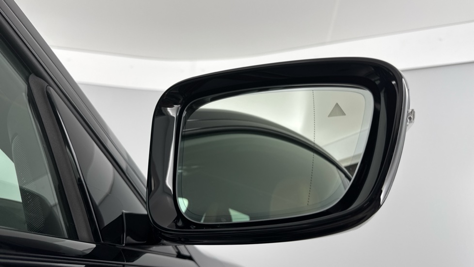 BMW i4 250kW eDrive40 M Sport 83.9kWh 5dr Auto Electric Hatchback - Image 31