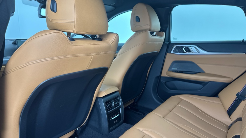 BMW i4 250kW eDrive40 M Sport 83.9kWh 5dr Auto Electric Hatchback - Image 38