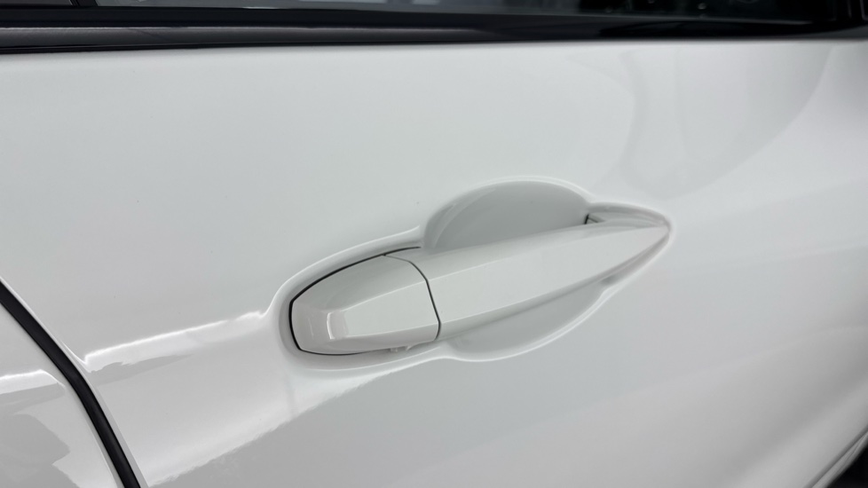 BMW X2 sDrive 18i [136] M Sport 5dr Step Auto Petrol Hatchback - Image 29