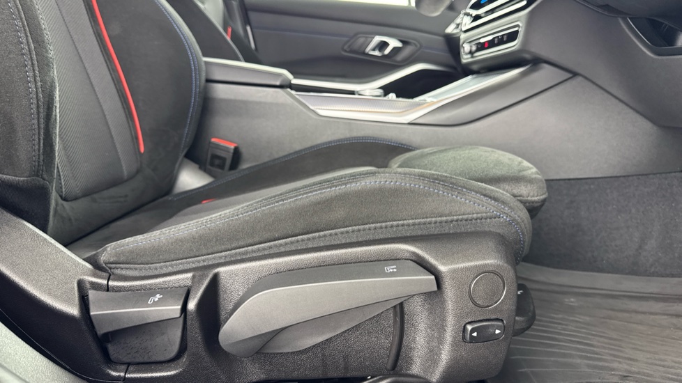 BMW 3 Series 320i M Sport 4dr Step Auto [Pro Pack] Petrol Saloon - Image 45
